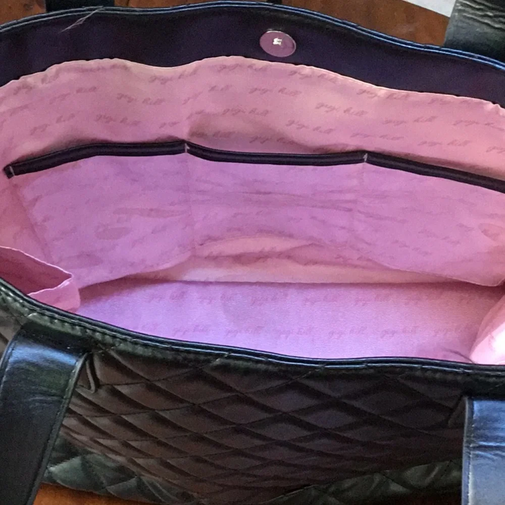 Gigi Hill Black Quilted Tote Bag New - Picture 3 of 9